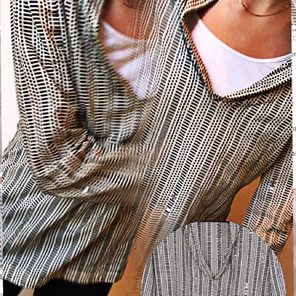 Tory Burch Tops - 🎁Tory Burch Tunic🎁